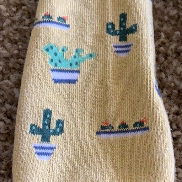 Cute cactus socks - Picture 2 of 3